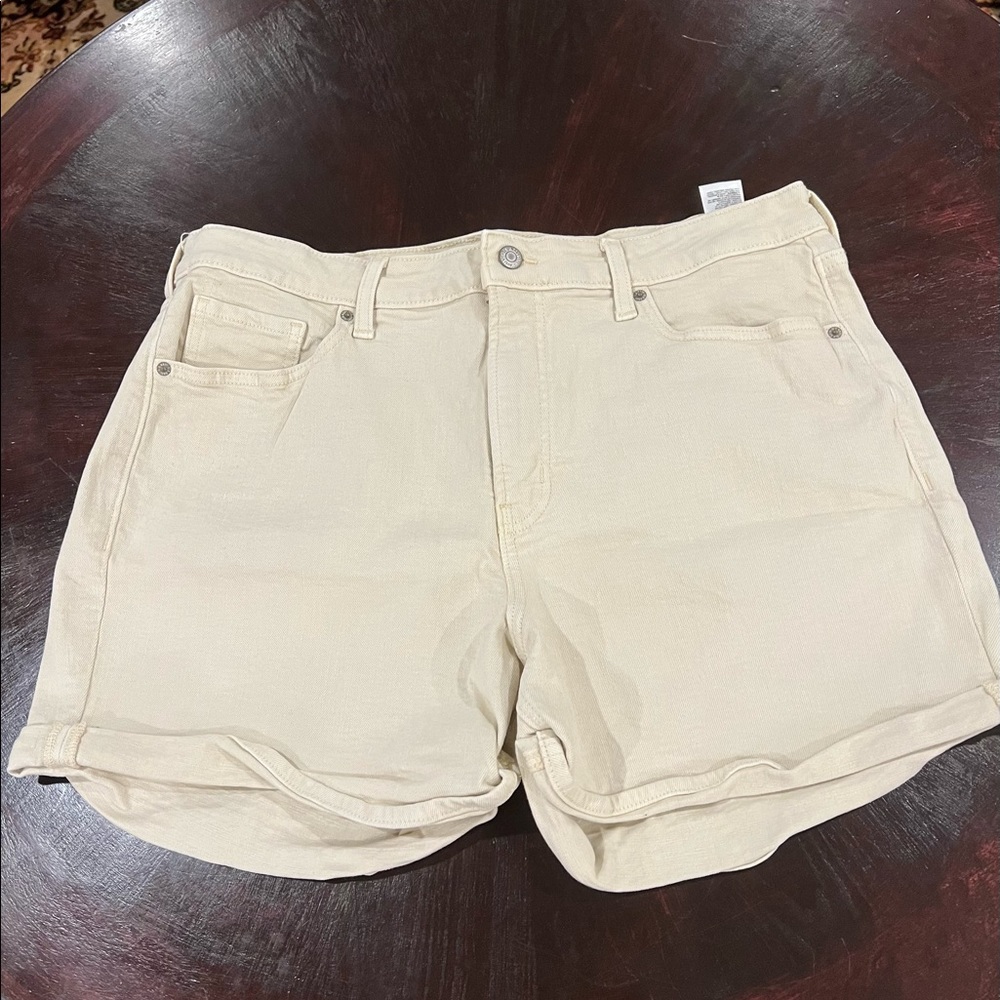 Size 16 Old Navy OG Shorts